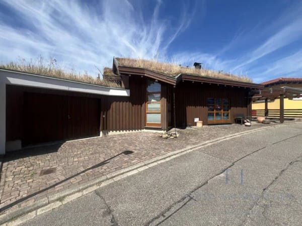 Immobilie in Bühlertal - Einfamilienhaus im Chalet-Stil mit Panoramablick - Bild 1