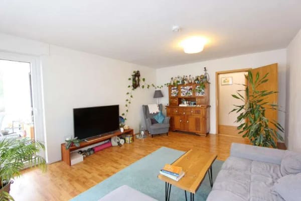 Immobilie in Wangen im Allgäu - Große 3,5 Zimmer Wohnung - ruhige und sonnige Lage mit Balkon - Bild 1