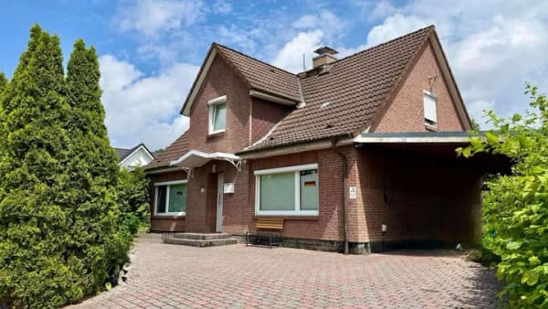 Immobilie in Elmenhorst - Einfamilienhaus mit 5 Zimmern in ruhiger Lage von Schwarzenbek - Bild 0