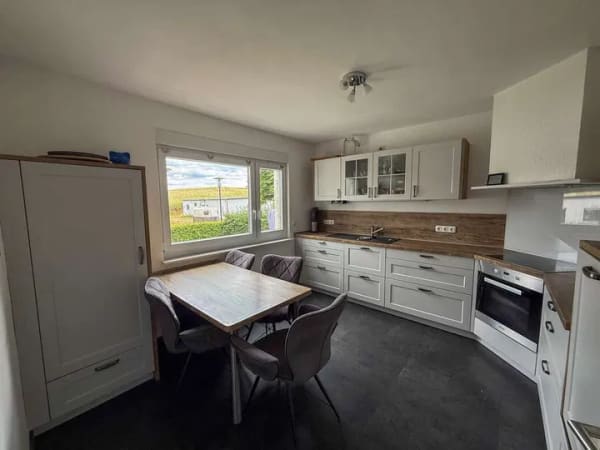 Immobilie in Meißner - Freistehendes Einfamilienhaus – stilvoll modernisiert, energieeffizient und bezugsbereit - Bild 3