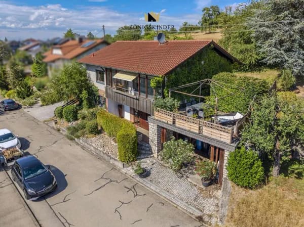 Immobilie in Metzingen - Ein Zuhause zum Wohlfühlen – sonniges Familiendomizil mit Carport und viel Platz zum Leben - Bild 0
