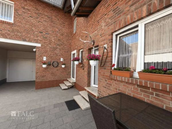 Immobilie in Gangelt - Wohnhaus mit Innenhof und Entwicklungspotenzial - Bild 2
