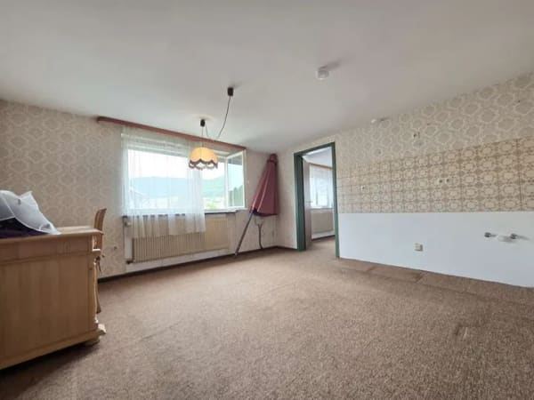 Immobilie in Seitingen-Oberflacht - Seitingen- Oberflacht: Klein • Fein • Dein — Bezugsfreie Doppelhaushälfte mit Garage + Garten - Bild 1