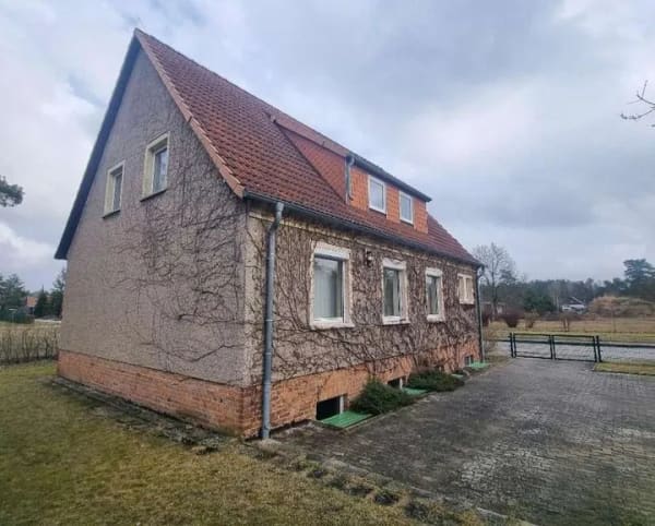 Immobilie in Viereck - Einfamilienhaus / ehemaliges Praxisgebäude in ruhiger Lage - Bild 2