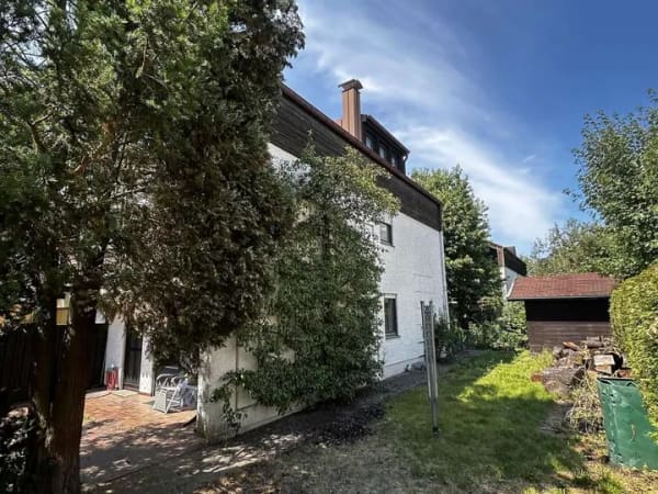 Immobilie in Burghausen - Charmantes Reihenendhaus in ruhiger und zentrumsnaher Wohnlage von Burghausen - Bild 1