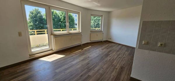 Immobilie in Bad Langensalza - Eigentumswohnung in hervorragender Lage - Helle 3,5 Zimmer-Wohnung mit Balkon in Bad Langensalza - Bild 2