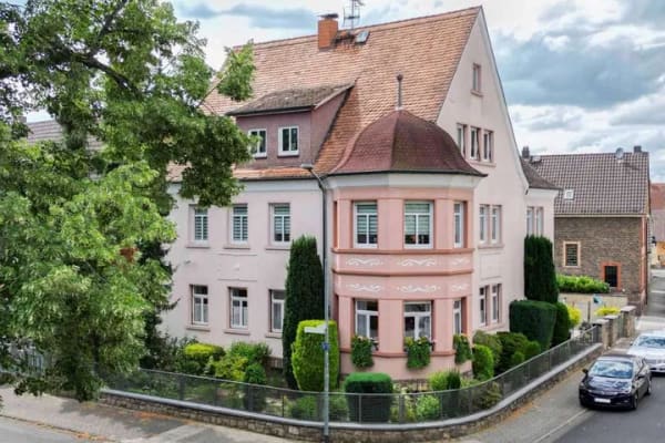 Immobilie in Hainburg - Stilvolle Villa mit Geschichte – Repräsentatives Mehrfamilienhaus in ruhiger Lage von Hainstadt - Bild 0