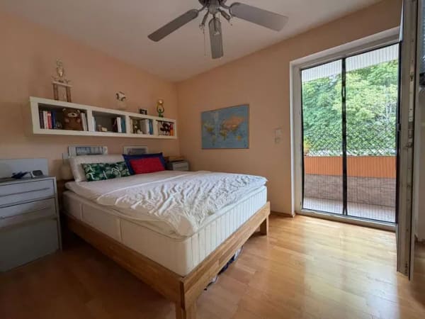 Immobilie in München - BESICHTIGUNGSTERMIN: SONNTAG, 19.07.26  2-Zimmer-EG-Hochparterre-Wohnung mit Balkon! - Bild 2