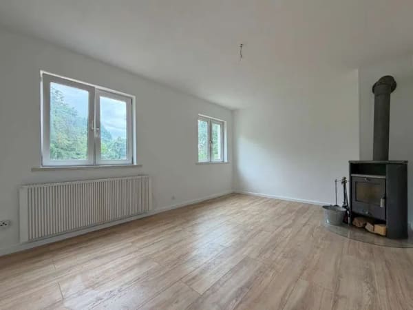 Immobilie in Efringen-Kirchen - Kaufen statt mieten, renovierte 3-Zi.-Wohnung mit Kaminofen, neuem Bad und Gartennutzung - Bild 0