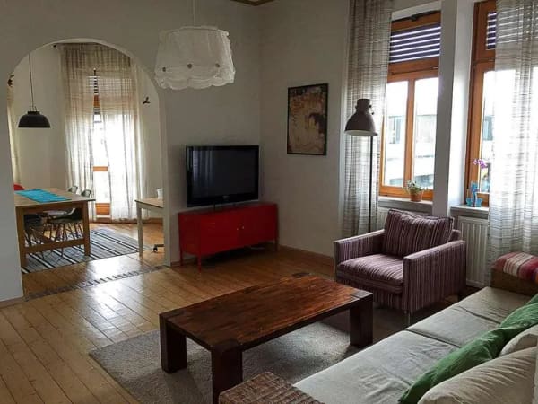 Immobilie in Zweibrücken - GROßZÜGIGE 4ZKB-WOHNUNG MIT GARAGE UND BALKON IN ZWEIBRÜCKEN - Bild 2
