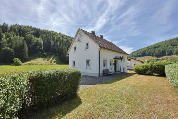 Immobilie in Schelklingen - Älteres Einfamilienhaus in herrlicher Ortsrandlage von Schelklingen/Hütten - Bild 2