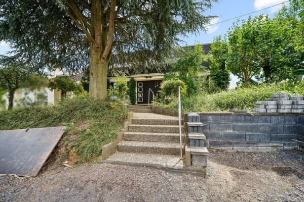 Immobilie in Görgeshausen - Attraktives Einfamilienhaus in Ortsrandlage mit schönem Garten!!! - Bild 2