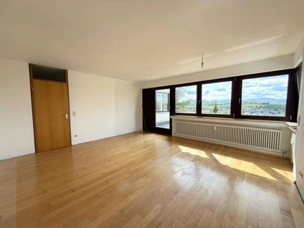Immobilie in Göppingen - Sofort beziehbare 3-Zimmerwohnung mit Balkon und Garage in ruhiger Wohnlage - Bild 1
