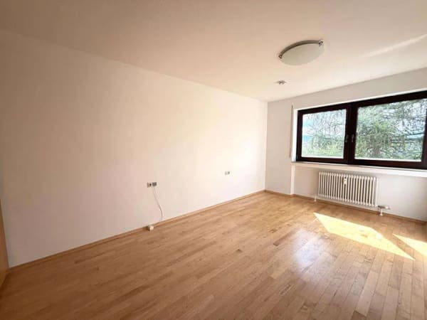 Immobilie in Göppingen - Sofort beziehbare 3-Zimmerwohnung mit Balkon und Garage in ruhiger Wohnlage - Bild 4