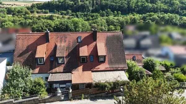 Immobilie in Marktbreit - Einfamilienhaus in Marktbreit mit Entwicklungspotential - Bild 2