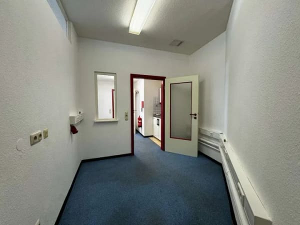 Immobilie in Bad Schwalbach - WOHN ODER WOHN/GESCHÄFTSHAUS!
Beides ist möglich - viele Nutzungsmöglichkeiten - Bild 4