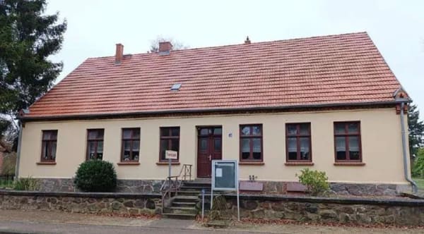 Immobilie in Dargun - Öffentliche Grundstücksausschreibung in Brudersdorf Haus Nr. 20/21 - Bild 0