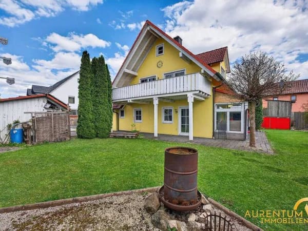 Immobilie in Bruckberg - Freistehendes Einfamilienhaus mit Einliegerwohnung - viel Platz, Flexibilität und Lebensqualität - Bild 0