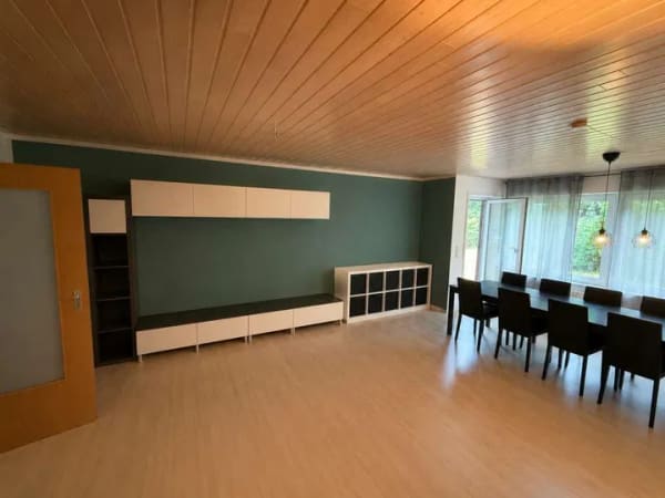 Immobilie in Ellwangen (Jagst) - Großzügiges Zweifamilienhaus mit Garten in Ellwangen - Rotenbach  - Bild 1