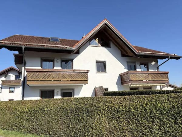 Immobilie in Saaldorf-Surheim - 2-Zimmer -Wohnung mit Balkon - Bild 0