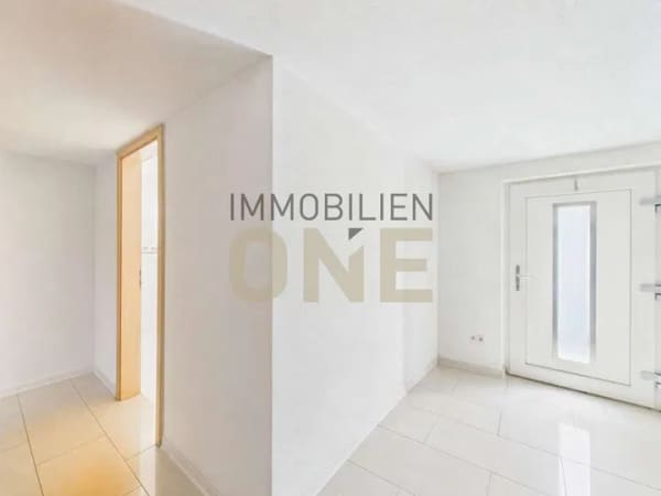 Immobilie in Kümmersbruck - 2,5 Zimmer-Souterrainwohnung mit großer Terrasse und Garage - Bild 4