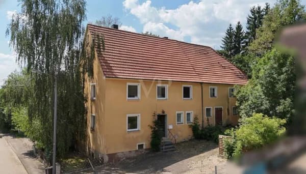 Immobilie in Unterschwaningen - Landleben mit Werkstatt, großer Scheune und grünem Raumgefühl - Bild 1