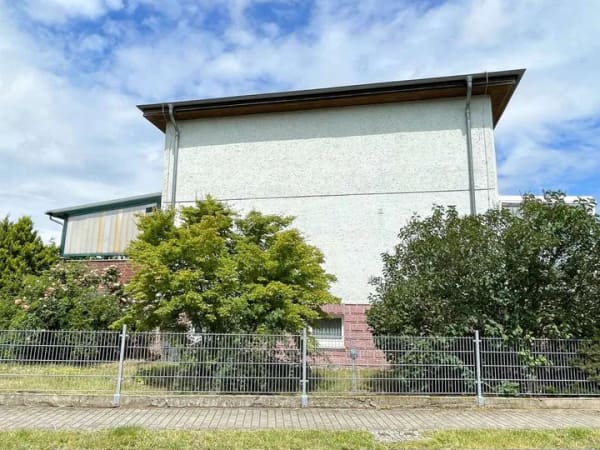 Immobilie in Neustadt-Glewe - Gemütliches EFH mit 2 Garagen in begehrter Wohnlage - Bild 2