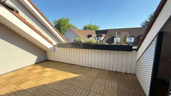 Immobilie in Markdorf - HELL & MITTENDRIN! Sonnige 3-Zimmer-Maisonettewhg. mit toller Süd-Balkonloggia + TG - Bild 0