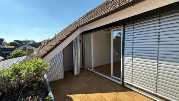 Immobilie in Markdorf - HELL & MITTENDRIN! Sonnige 3-Zimmer-Maisonettewhg. mit toller Süd-Balkonloggia + TG - Bild 2