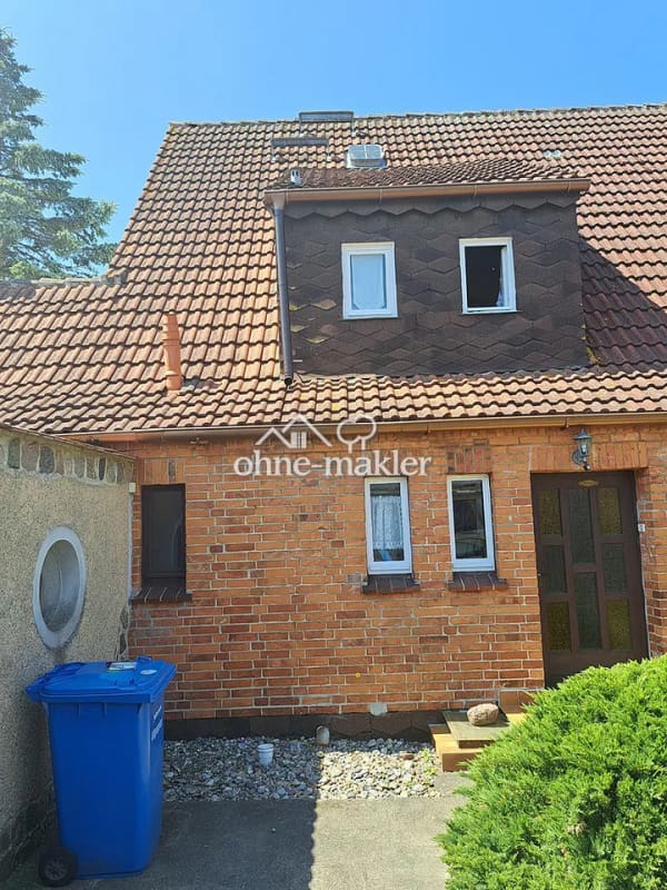 Immobilie in Ribnitz-Damgarten - Charmantes 120 m ² Backsteinklinkerhaus mit Grundstück 719 m² in optimaler, sehr ruhiger Lage - Bild 2