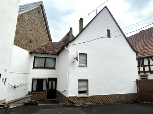 Immobilie in Alsenz - Einfamilienhaus mit Scheune, ehemaligem Stall, Hof und Garten - Bild 1