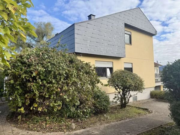 Immobilie in Gernsbach - Architektenhaus mit viel Potenzial inklusive Einliegerwohnung und großem Grundstück in Gernsbach - Bild 3