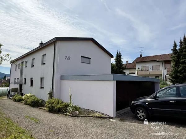 Immobilie in Klettgau - Ein Zuhause zum Genießen - Gepflegte Erdgeschosswohnung mit Balkon, Terrasse und Garage - Bild 1