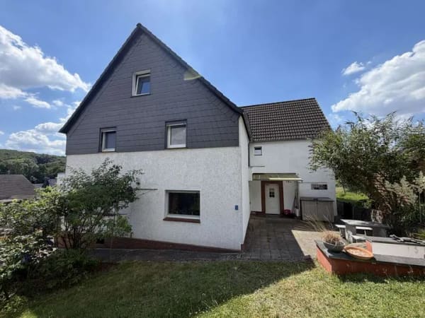 Immobilie in Dortmund - DORTUND-BITTERMARK: Haus mit Potenzial – modernisieren, erweitern oder neu verwirklichen - Bild 1