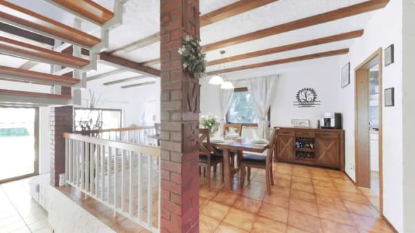 Immobilie in Wartenberg-Rohrbach - Split-Level-Architektenhaus mit Einliegerwohnung und uneinsehbarem Garten - Bild 2