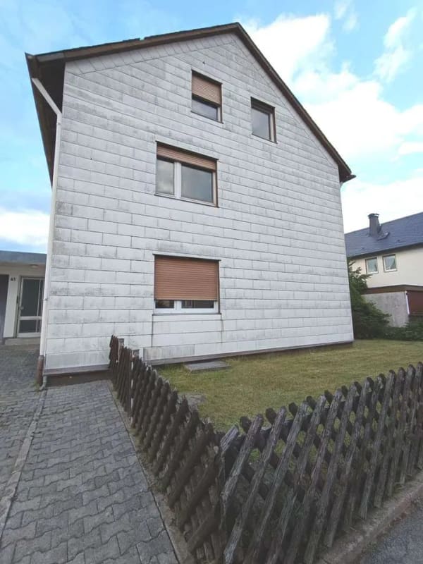 Immobilie in Helmbrechts - Zweifamilienhaus in Helmbrechts - Bild 1