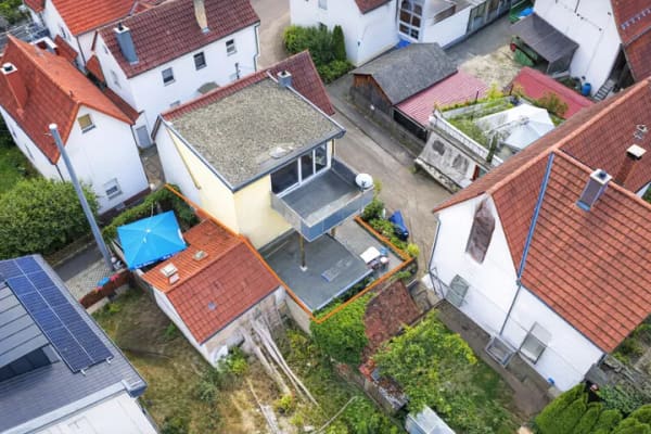 Immobilie in Schelklingen - Provisionsfrei für Käufer - Viel Platz für die Großfamilie oder zum Vermieten an z. B. Mitarbeiter! - Bild 0