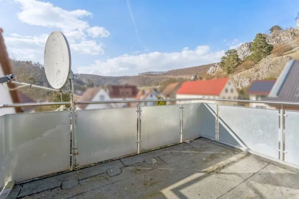 Immobilie in Schelklingen - Provisionsfrei für Käufer - Viel Platz für die Großfamilie oder zum Vermieten an z. B. Mitarbeiter! - Bild 4