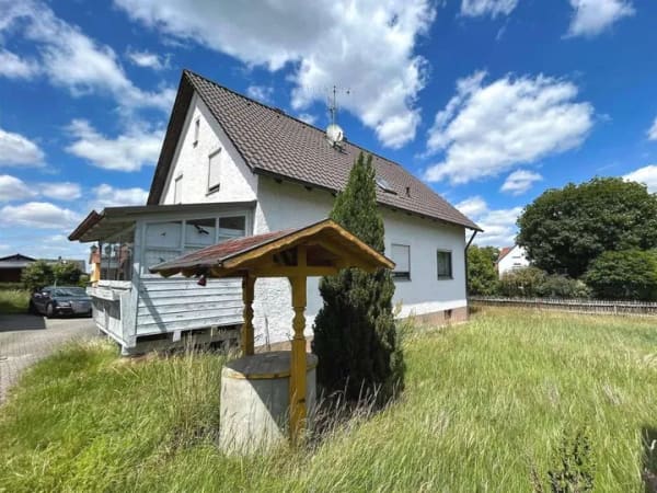 Immobilie in Steinberg am See - Vielseitig nutzbares Zweifamilienhaus auf großzügigem Grundstück - Bild 1