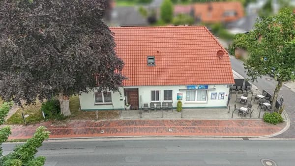 Immobilie in Zetel - Reserviert! Großes Platzangebot schön saniert - Bild 2