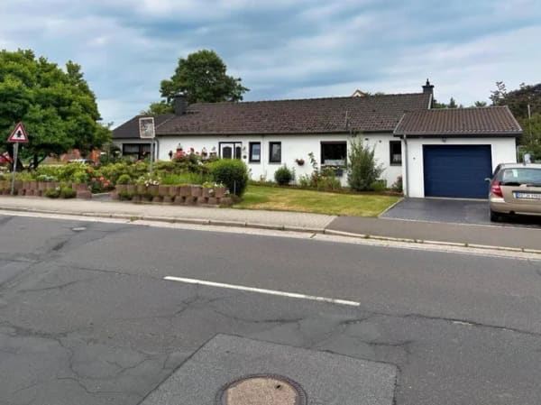 Immobilie in Hohn - Großzügiges Zuhause mit Kamin, Garten und Solaranlage - Bild 2