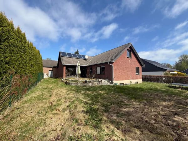 Immobilie in Dobersdorf - Einfamilienhaus mit Potenzial in idyllischer Feldrandlage! - Bild 2