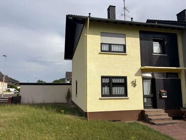 Immobilie in Simmertal - Reihenendhaus mit tollem Grundstück - Bild 0