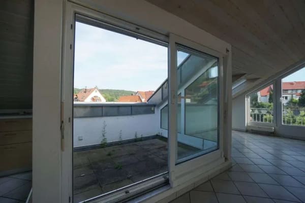 Immobilie in Wannweil - Sonnige, helle 3 Zimmer-Dachgeschoss-Eigentumswohnung mit Balkon und Tiefgaragenstellplatz - Bild 3