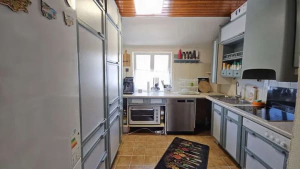 Immobilie in Denkendorf - Charmante 3-Zimmer-Dachgeschosswohnung mit  Garage und Gartenbereich in Denkendorf - Bild 4