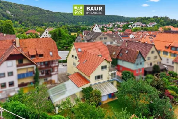 Immobilie in Blaubeuren - 360° | Charmante Dachgeschosswohnung mit Dachterrasse und ausgebauter Bühne im Herzen von Blaubeuren - Bild 3
