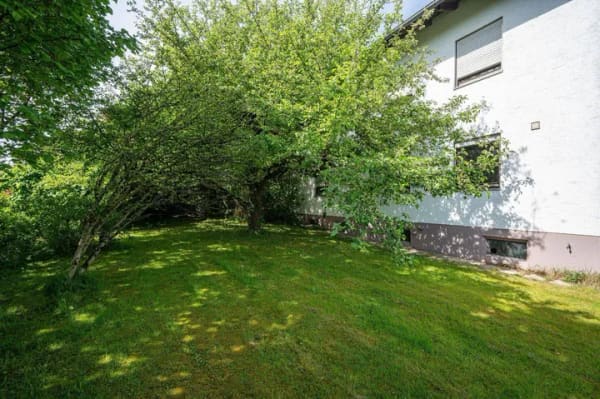 Immobilie in Tuntenhausen - Großzügiges Einfamilienhaus mit sonnigem Garten und viel Platz - Bild 4