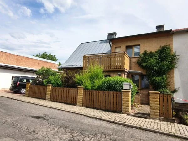 Immobilie in Brücken-Hackpfüffel - Charmantes Einfamilienhaus mit Wintergarten und Wellnessbereich in Brücken-Hackpfüffel - Bild 0
