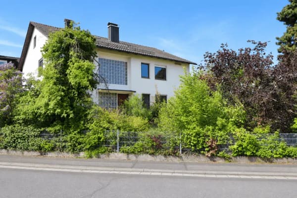 Immobilie in Hemhofen - Zweifamilienhaus mit großem Garten - Bild 1