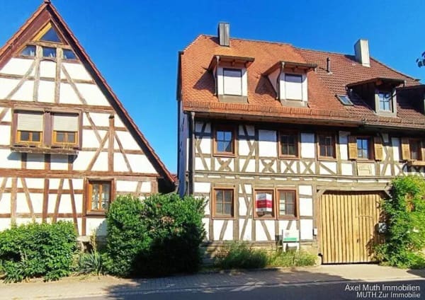 Immobilie in Zaisenhausen - Einziehen statt renovieren - Historisch & Modern wohnen!  Fachwerk-Doppelhaushälfte,  2018 kernsaniert - Bild 0